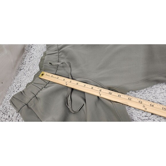 Lululemon Womens Crop Pant On The Fly Drawstring Pockets Grey Sage Casual Sz 4 - Picture 13 of 15